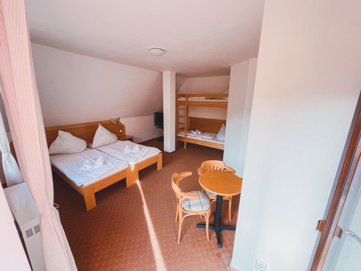 Horsky Hotel Idol Горни-Мисечки Экстерьер фото